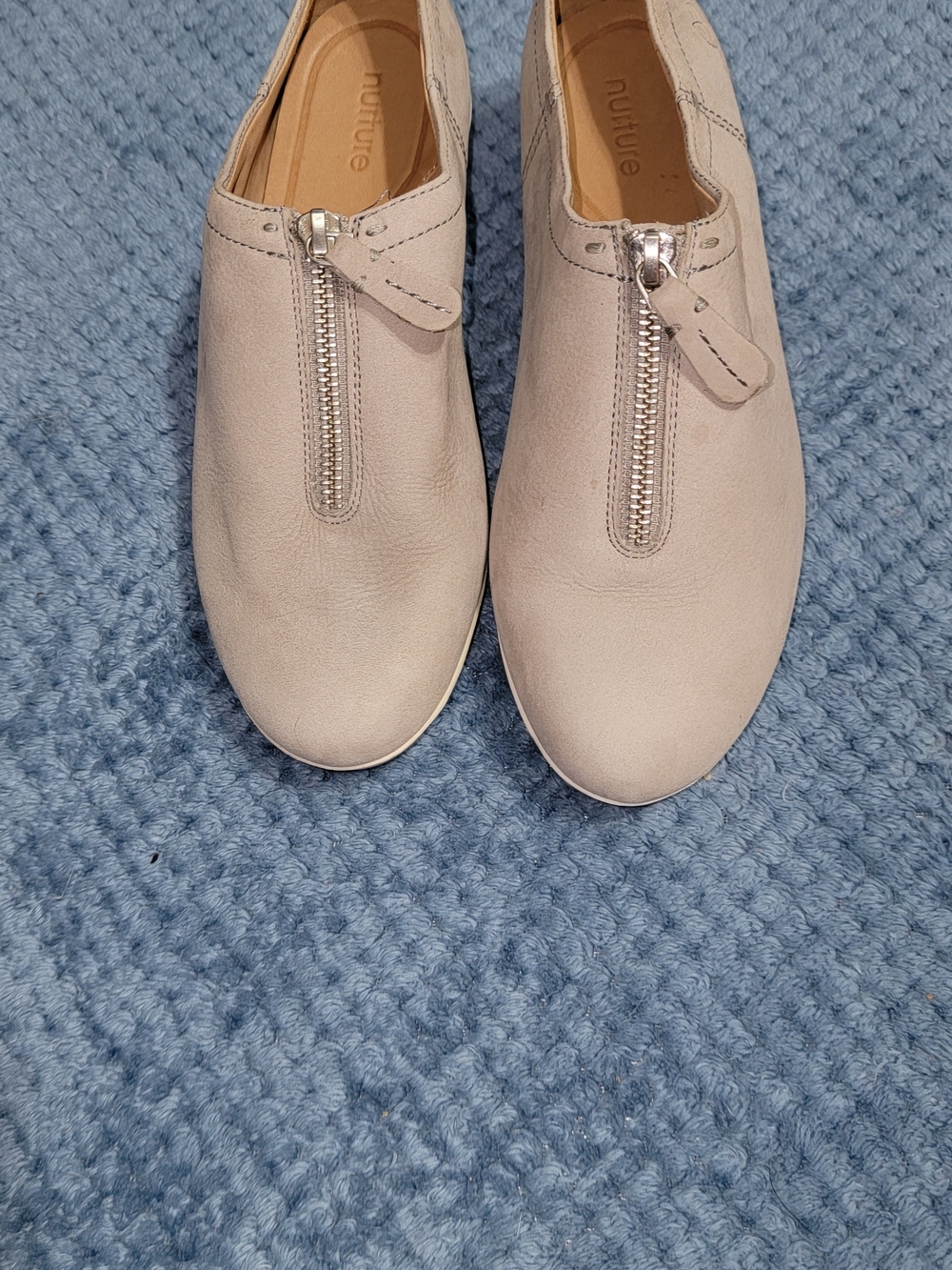 Nurture by Lamaze Women's Light Taupe Front-Zip Casual Slip-On Flats